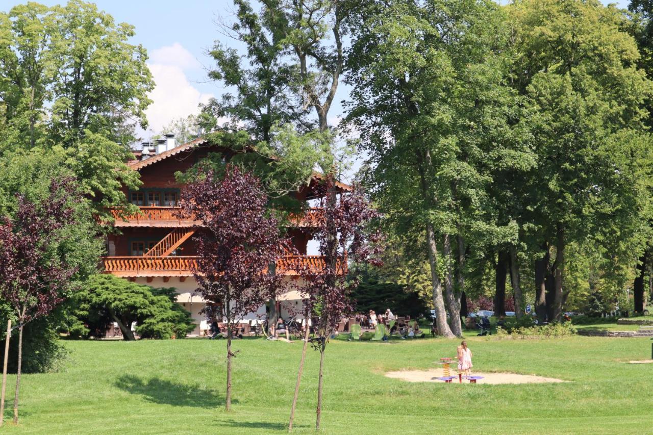Hotel Dworzysko Szczawno-Zdroj Esterno foto