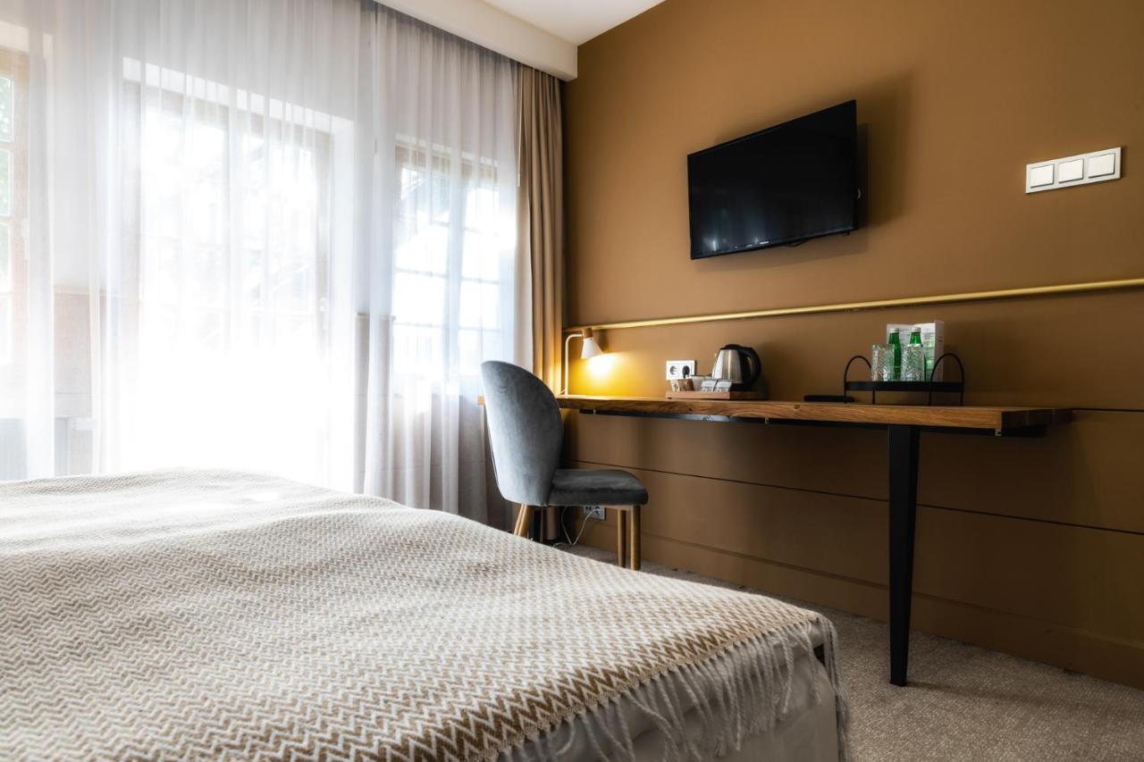 Hotel Dworzysko Szczawno-Zdroj Esterno foto