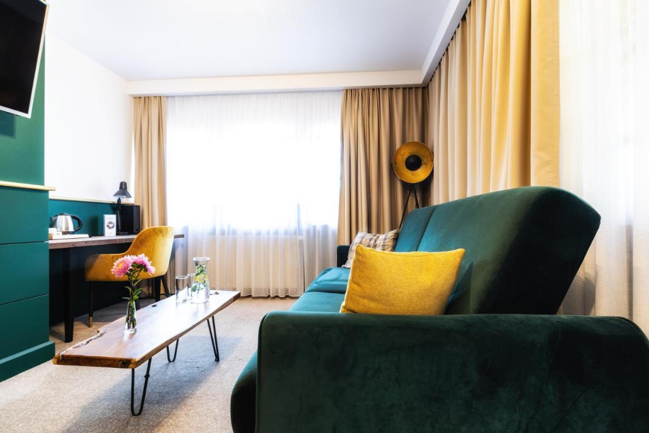 Hotel Dworzysko Szczawno-Zdroj Esterno foto