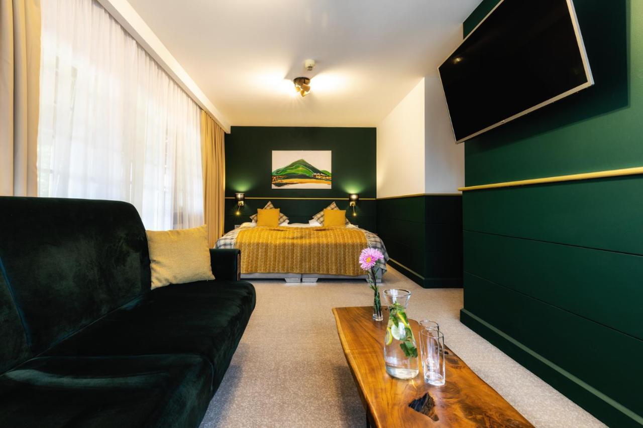 Hotel Dworzysko Szczawno-Zdroj Esterno foto