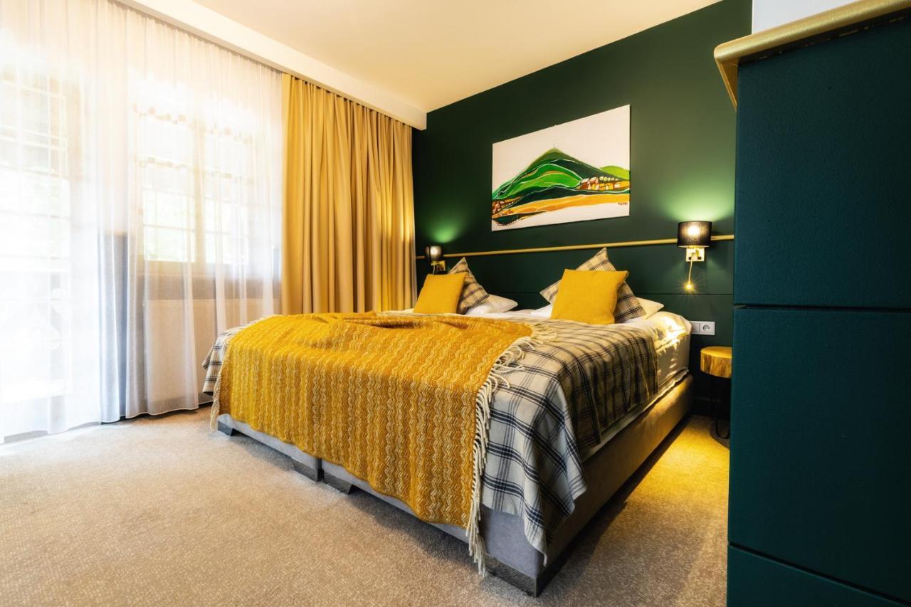 Hotel Dworzysko Szczawno-Zdroj Esterno foto