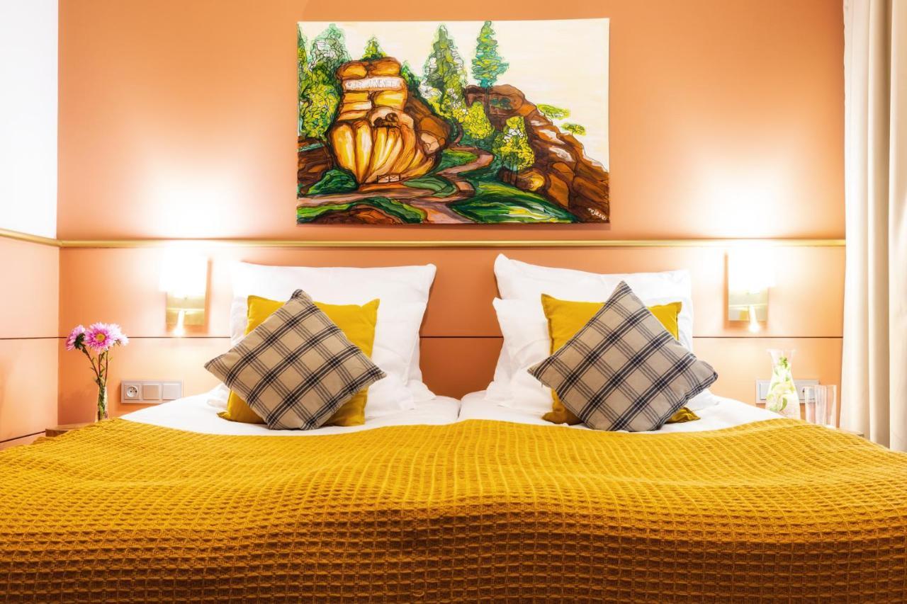 Hotel Dworzysko Szczawno-Zdroj Esterno foto