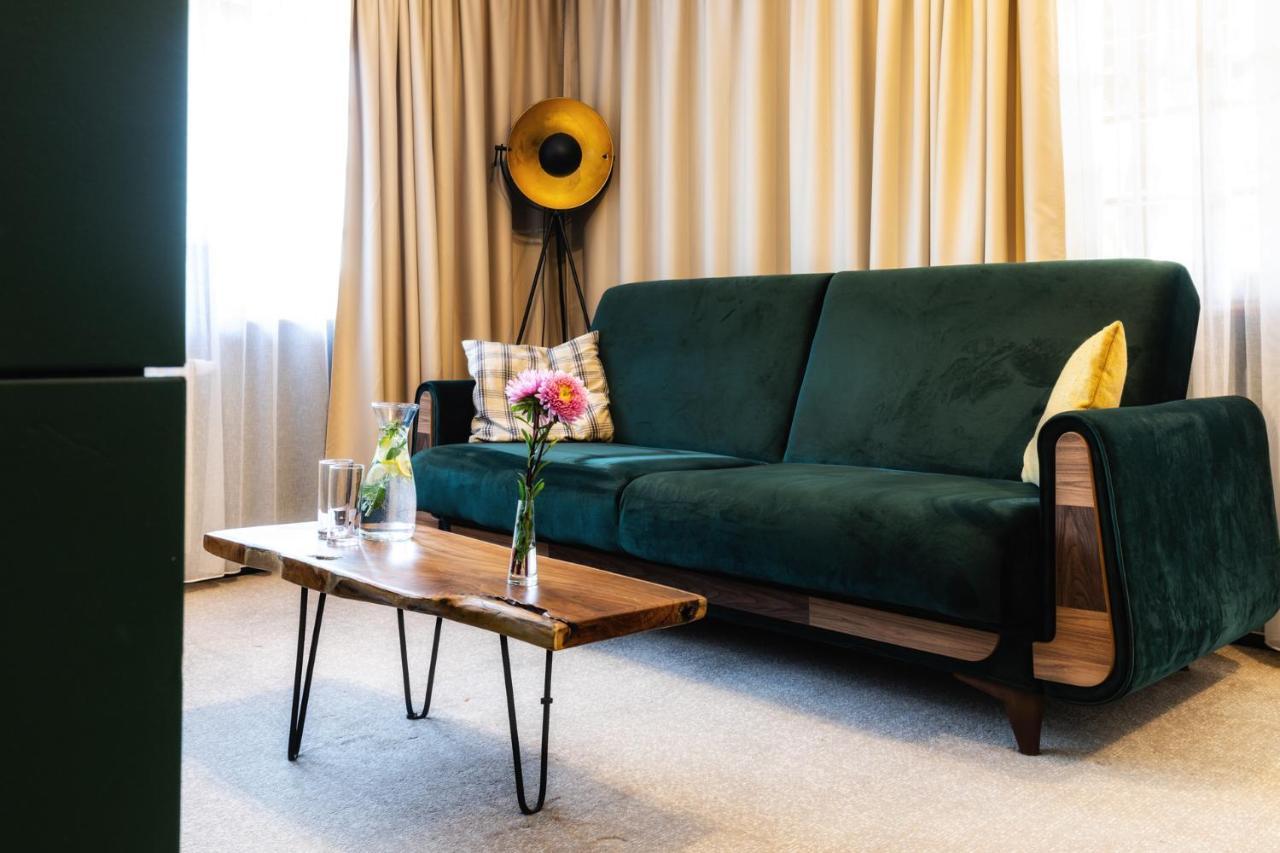 Hotel Dworzysko Szczawno-Zdroj Esterno foto