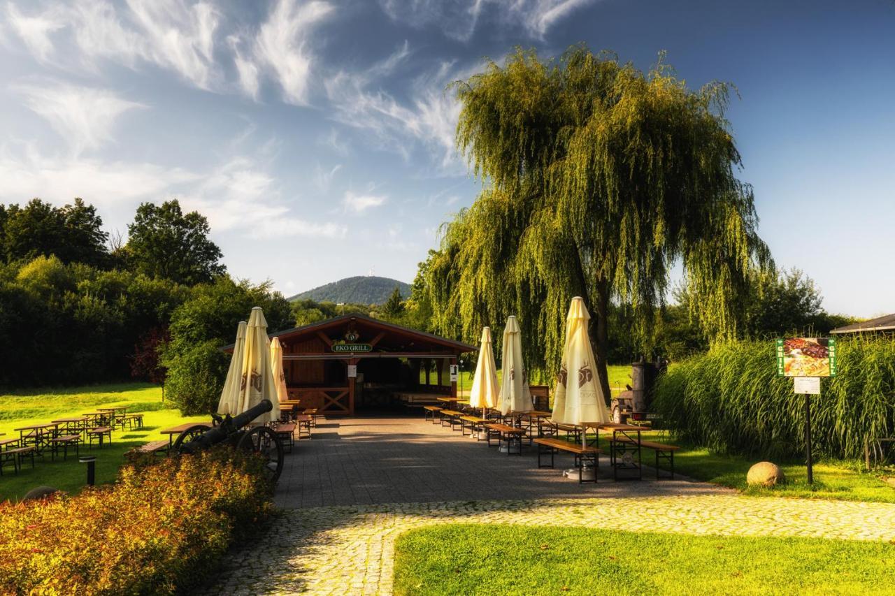 Hotel Dworzysko Szczawno-Zdroj Esterno foto