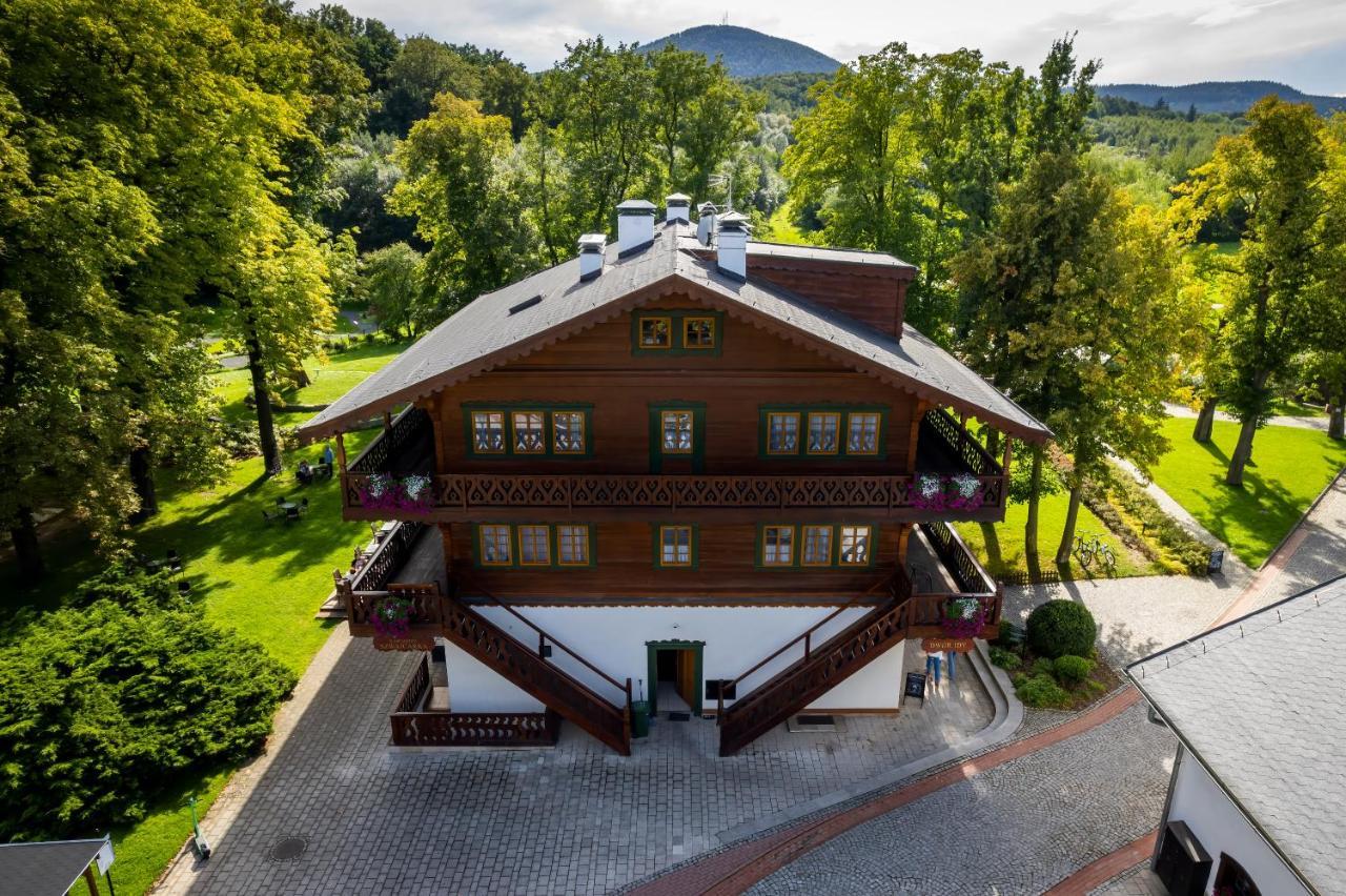 Hotel Dworzysko Szczawno-Zdroj Esterno foto
