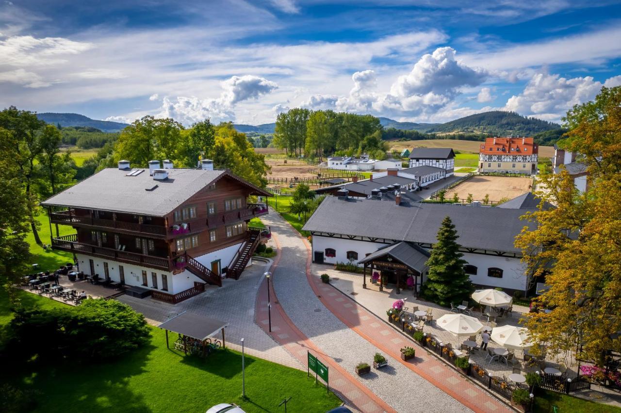 Hotel Dworzysko Szczawno-Zdroj Esterno foto